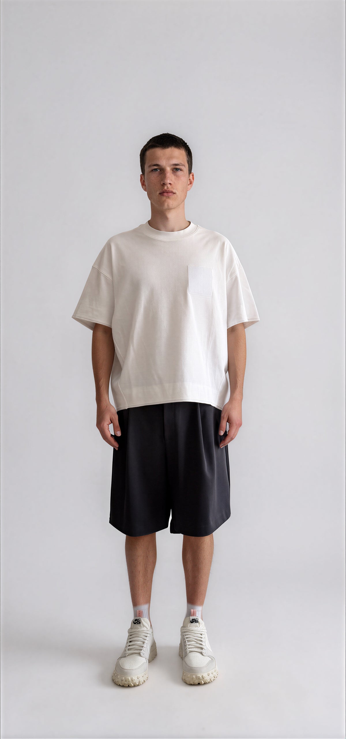 IDENTITY T-SHIRT "THE WHITE CORE"