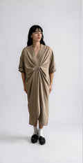 VESTIDO CON NUDO FRONTAL "THE DOOR"